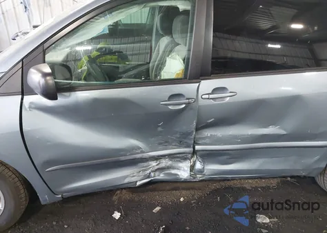 2010 Toyota Sienna Le z USA, uszkodzony, nr VIN 5TDKK4CC5AS328920